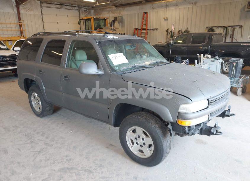 2004 Chevrolet Tahoe LT (VIN 1GNEK13ZX4J204098) main photo