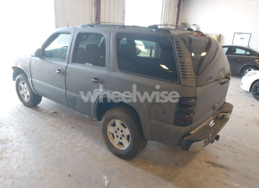 Photo 3 of 2004 Chevrolet Tahoe LT (VIN 1GNEK13ZX4J204098)