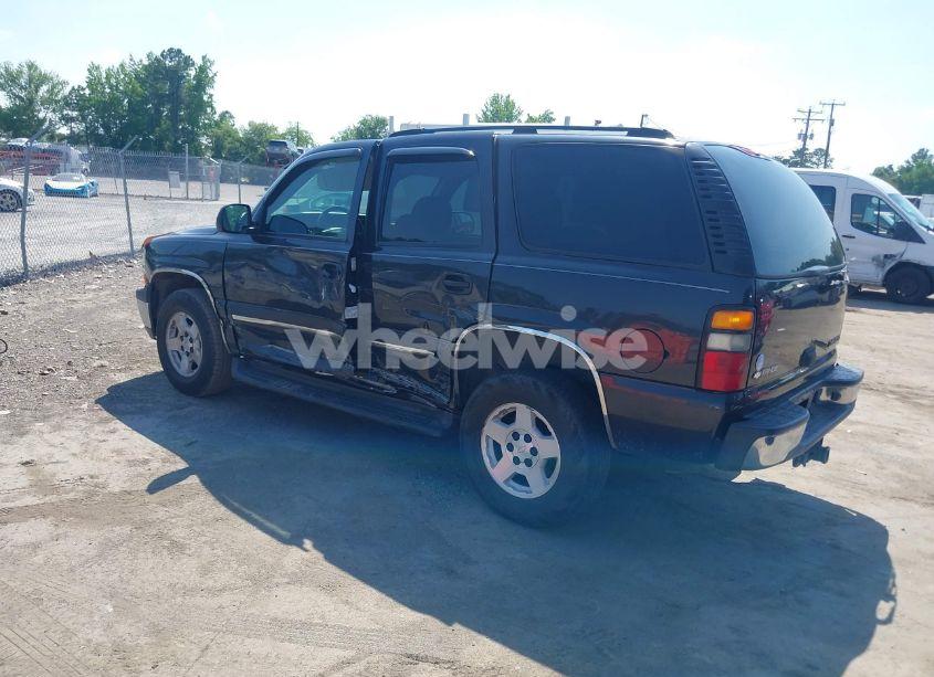 Photo 3 of 2004 Chevrolet Tahoe LS (VIN 1GNEK13ZX4J322894)