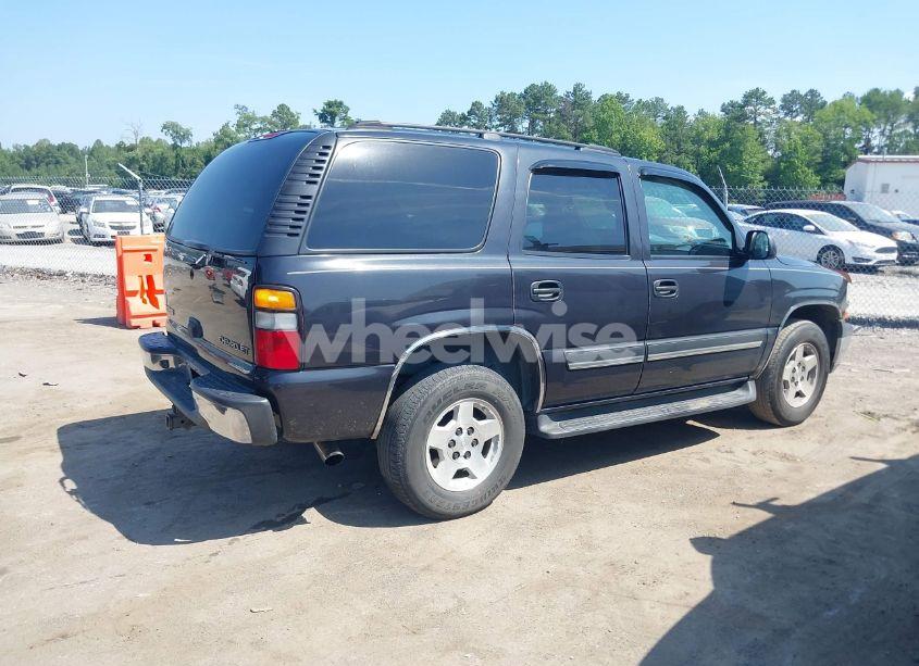 Photo 4 of 2004 Chevrolet Tahoe LS (VIN 1GNEK13ZX4J322894)