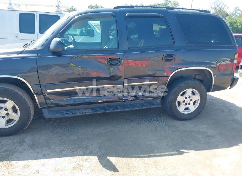 Photo 6 of 2004 Chevrolet Tahoe LS (VIN 1GNEK13ZX4J322894)