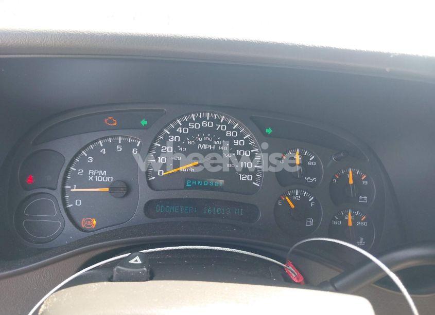 Photo 7 of 2004 Chevrolet Tahoe LS (VIN 1GNEK13ZX4J322894)