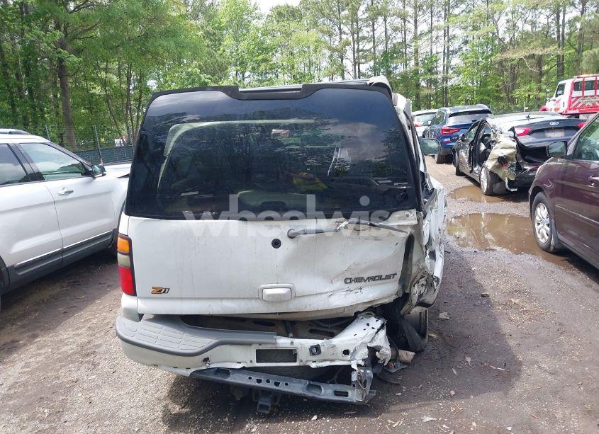 Photo 16 of 2004 Chevrolet Tahoe Z71 (VIN 1GNEK13ZX4R154367)