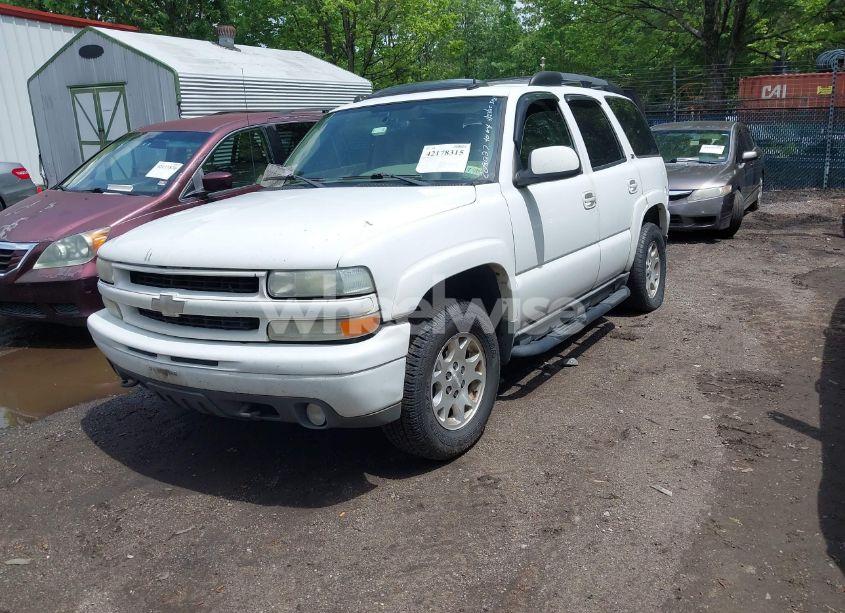 Photo 2 of 2004 Chevrolet Tahoe Z71 (VIN 1GNEK13ZX4R154367)