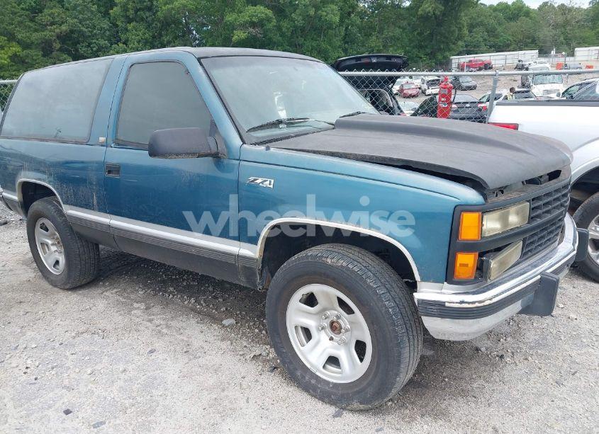 1993 Chevrolet Blazer K1500 (VIN 1GNEK18K3PJ362282) main photo
