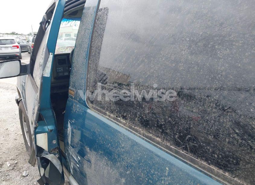 Photo 3 of 1993 Chevrolet Blazer K1500 (VIN 1GNEK18K3PJ362282)