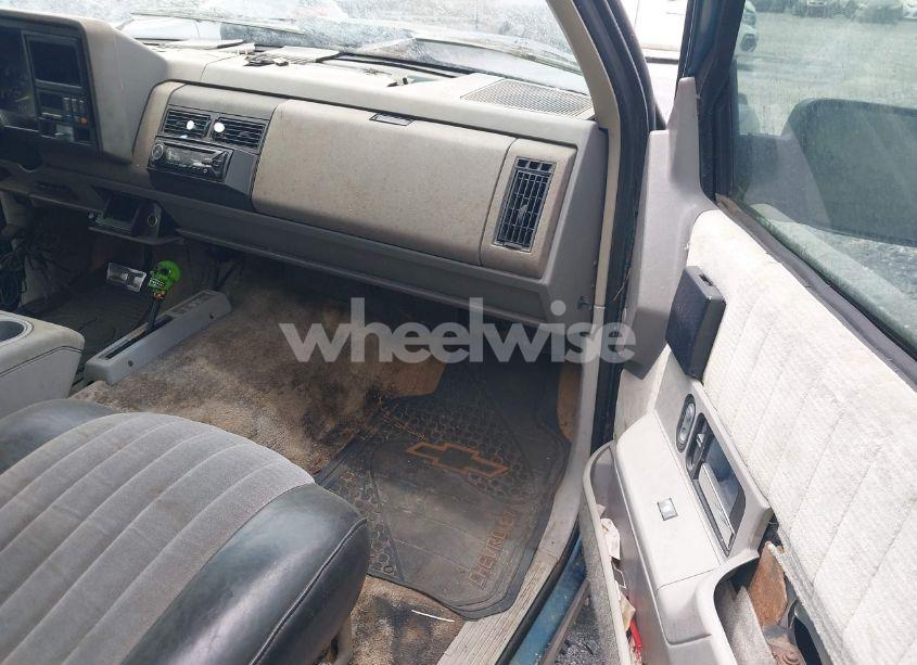 Photo 5 of 1993 Chevrolet Blazer K1500 (VIN 1GNEK18K3PJ362282)