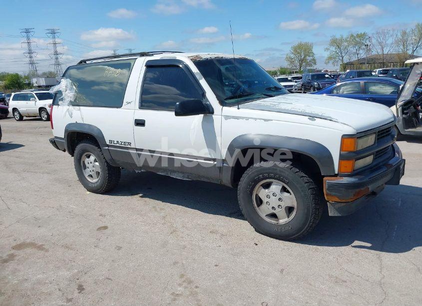 1994 Chevrolet Blazer K1500 (VIN 1GNEK18K4RJ367025) main photo