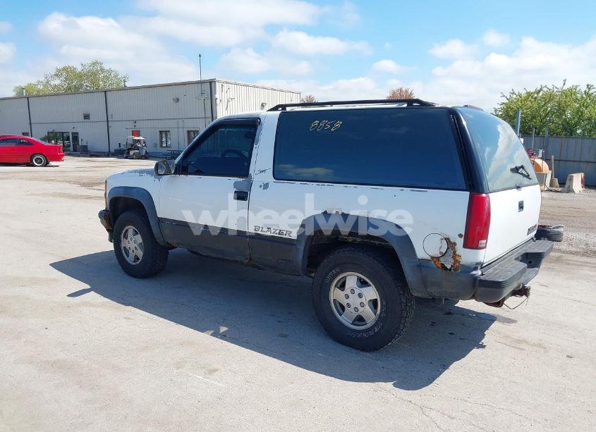Photo 3 of 1994 Chevrolet Blazer K1500 (VIN 1GNEK18K4RJ367025)