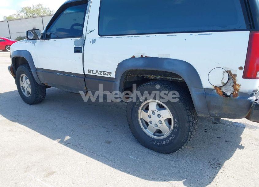 Photo 6 of 1994 Chevrolet Blazer K1500 (VIN 1GNEK18K4RJ367025)