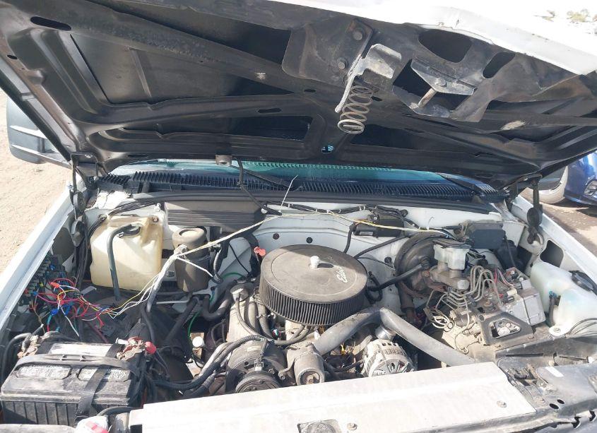 Photo 10 of 1994 Chevrolet Blazer K1500 (VIN 1GNEK18K4RJ402159)