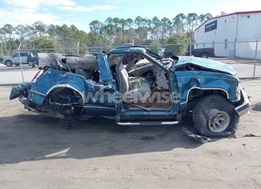 Photo 13 of 1995 Chevrolet Tahoe K1500 (VIN 1GNEK18K8SJ309098)