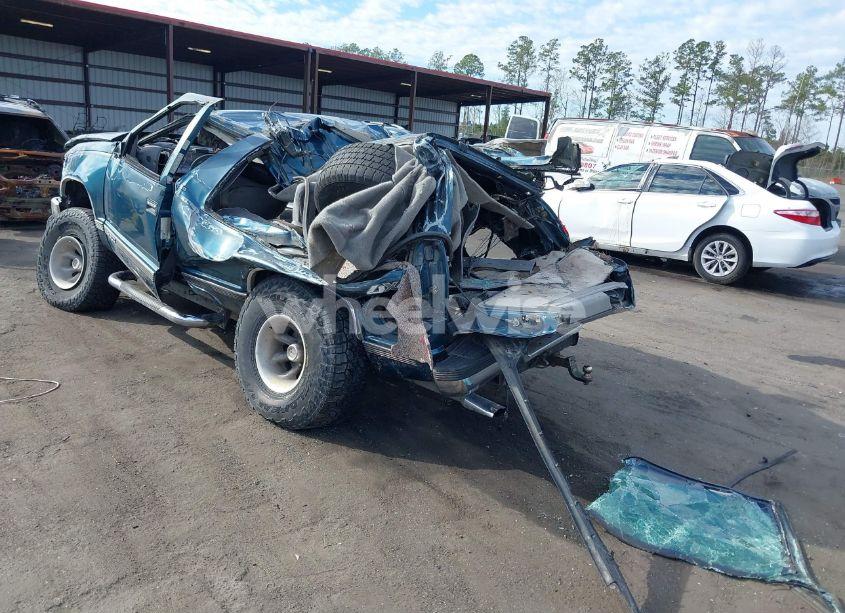 Photo 3 of 1995 Chevrolet Tahoe K1500 (VIN 1GNEK18K8SJ309098)