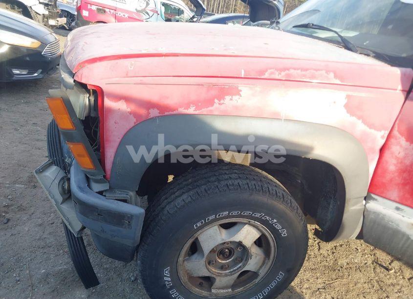 Photo 14 of 1992 Chevrolet Blazer K1500 (VIN 1GNEK18KXNJ329812)