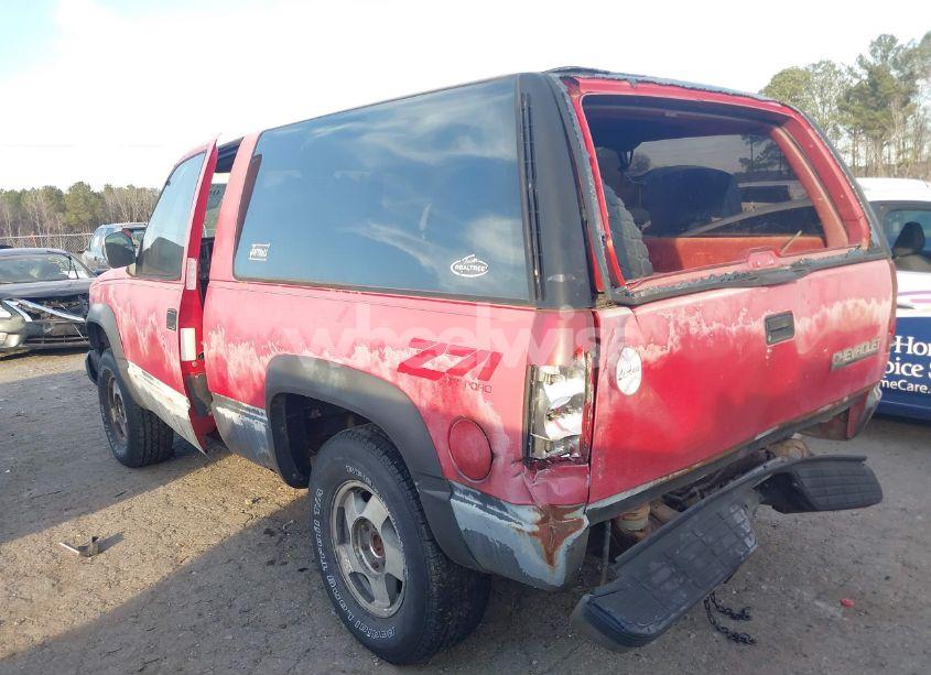 Photo 3 of 1992 Chevrolet Blazer K1500 (VIN 1GNEK18KXNJ329812)
