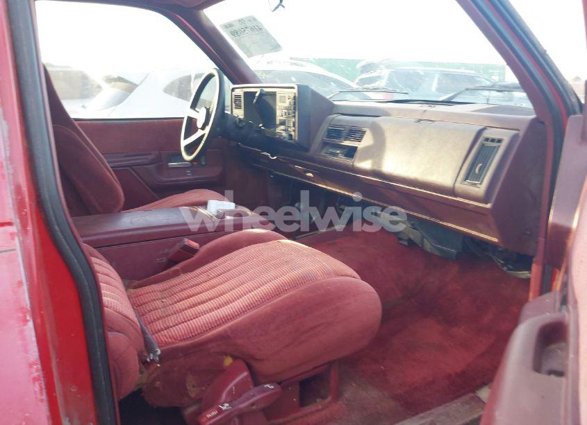 Photo 5 of 1992 Chevrolet Blazer K1500 (VIN 1GNEK18KXNJ329812)