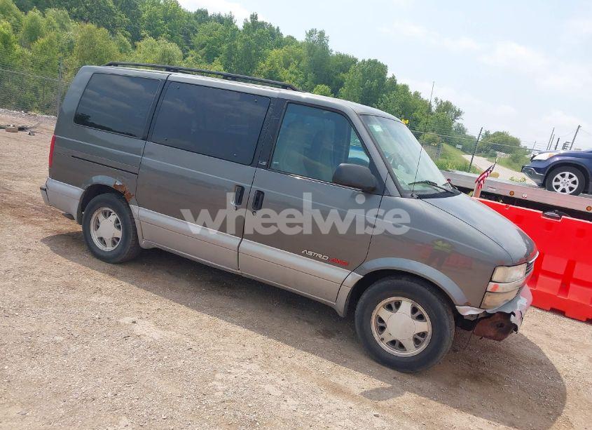 2000 Chevrolet Astro (VIN 1GNEL19W1YB209135) main photo