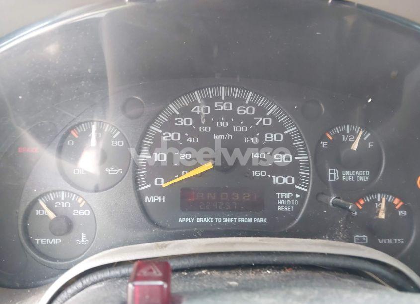 Photo 7 of 2000 Chevrolet Astro (VIN 1GNEL19W1YB209135)
