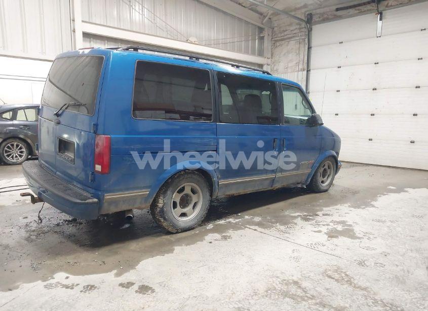 Photo 4 of 1995 Chevrolet Astro (VIN 1GNEL19W2SB250140)