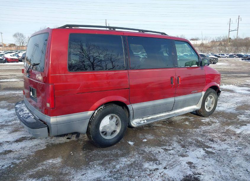 Photo 4 of 2000 Chevrolet Astro (VIN 1GNEL19W4YB148945)