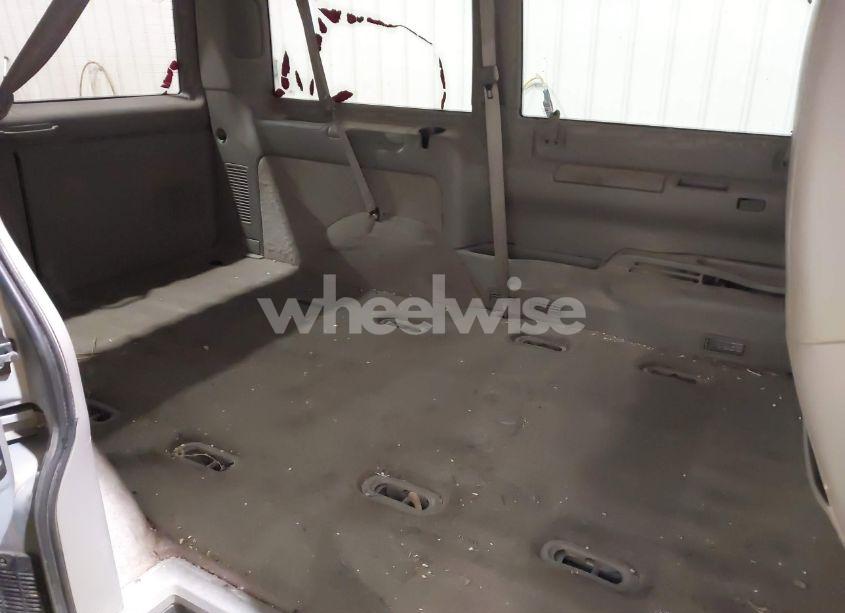 Photo 8 of 2000 Chevrolet Astro (VIN 1GNEL19W4YB185851)