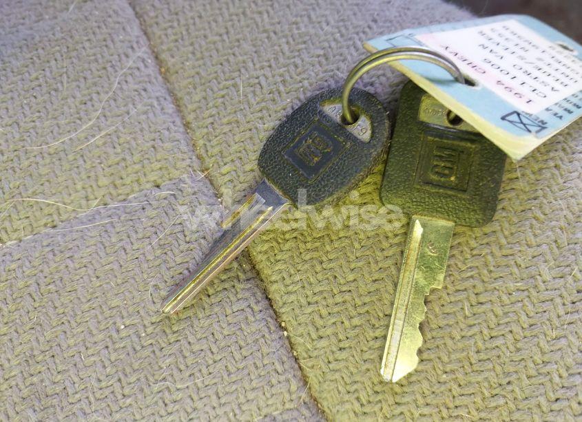 Photo 11 of 1994 Chevrolet Astro (VIN 1GNEL19W5RB123229)