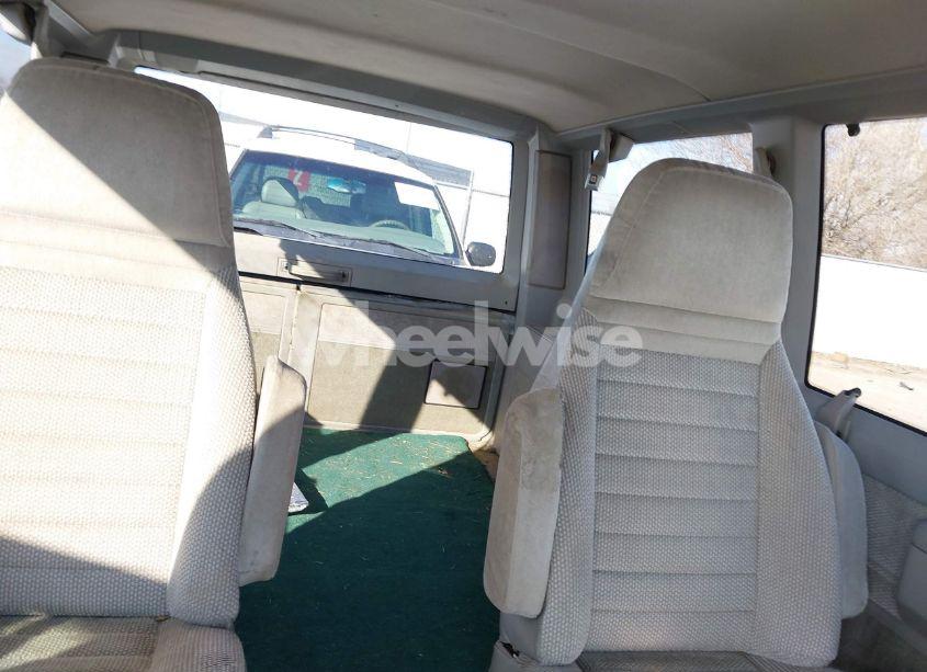 Photo 8 of 1994 Chevrolet Astro (VIN 1GNEL19W5RB123229)