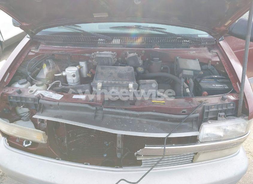 Photo 10 of 1999 Chevrolet Astro (VIN 1GNEL19W5XB102247)
