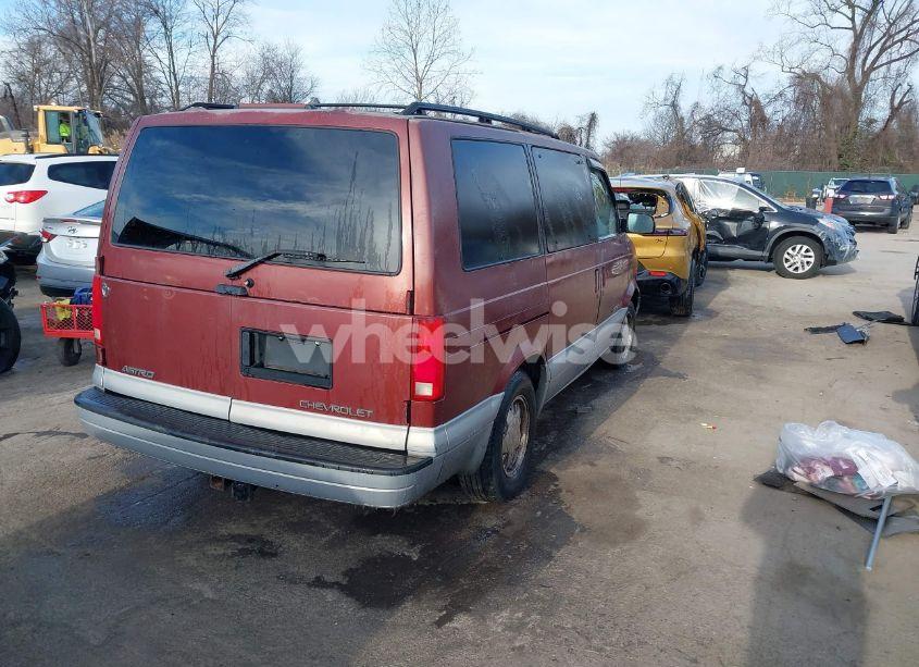 Photo 4 of 1999 Chevrolet Astro (VIN 1GNEL19W5XB102247)