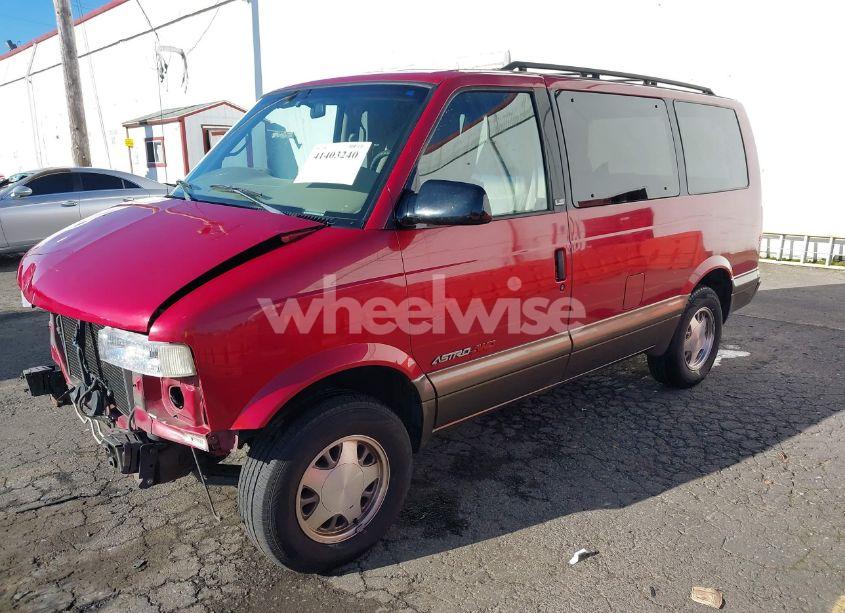 Photo 2 of 1999 Chevrolet Astro (VIN 1GNEL19W6XB104010)