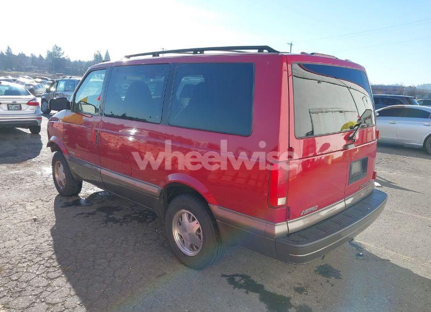 Photo 3 of 1999 Chevrolet Astro (VIN 1GNEL19W6XB104010)