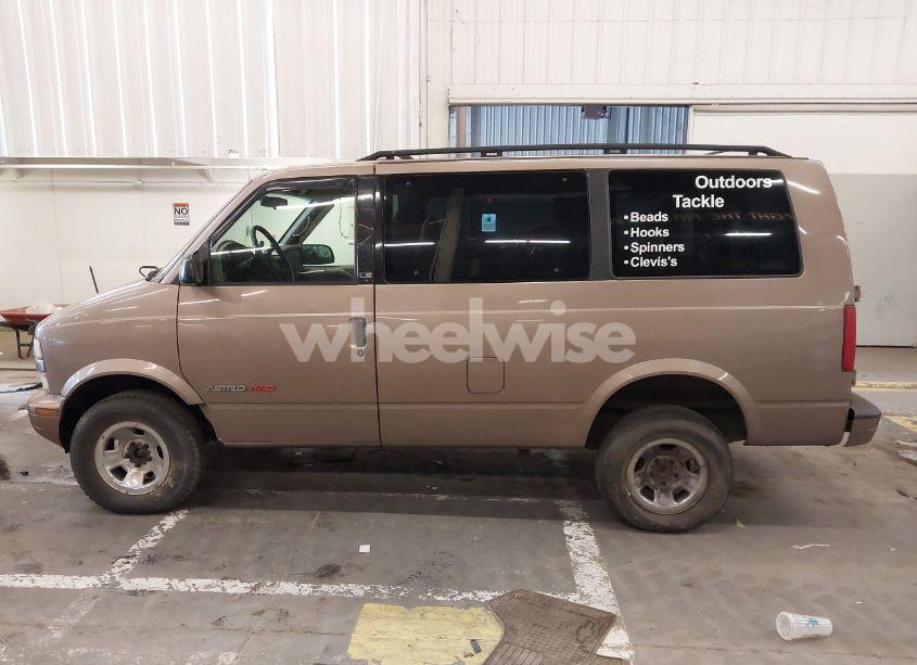 Photo 14 of 2000 Chevrolet Astro (VIN 1GNEL19WXYB166110)