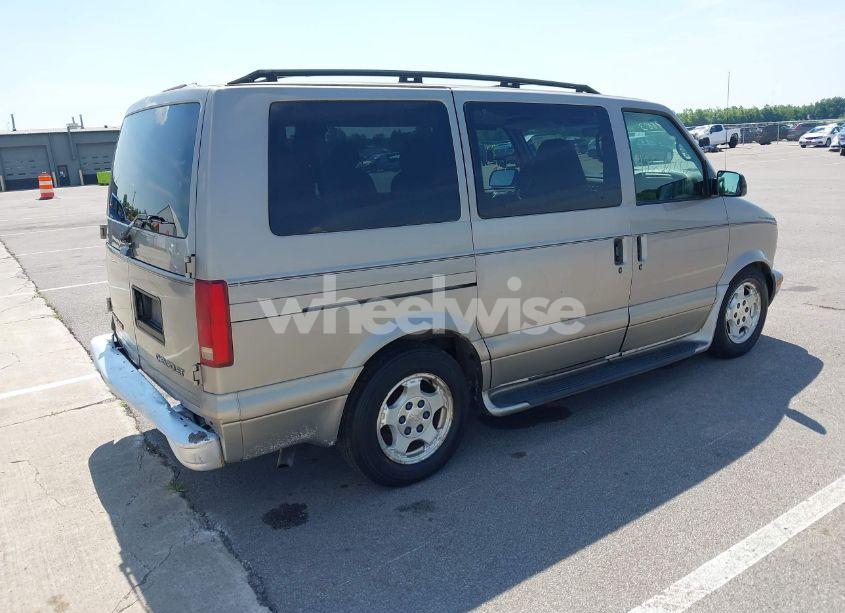 Photo 4 of 2004 Chevrolet Astro (VIN 1GNEL19X04B103990)