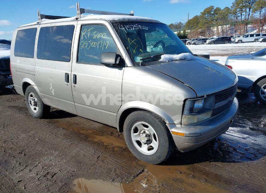 2005 Chevrolet Astro (VIN 1GNEL19X05B123979) main photo