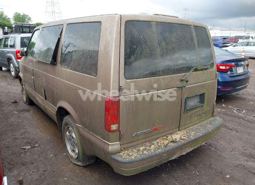Photo 3 of 2004 Chevrolet Astro (VIN 1GNEL19X14B103027)