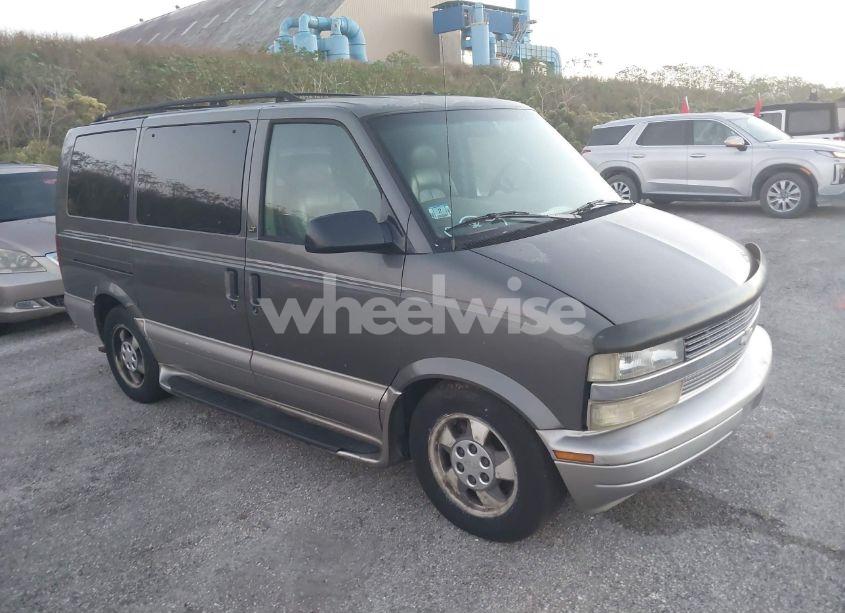 2003 Chevrolet Astro LS (VIN 1GNEL19X63B115821) main photo