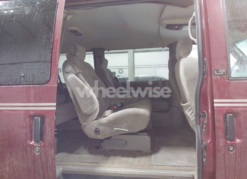 Photo 8 of 2002 Chevrolet Astro LS (VIN 1GNEL19X72B125367)