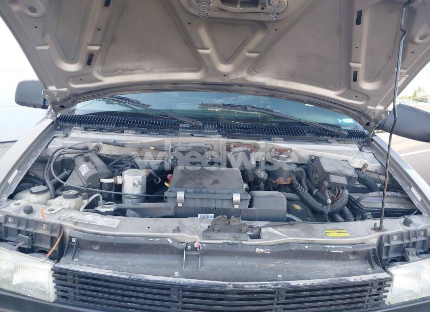 Photo 10 of 2004 Chevrolet Astro (VIN 1GNEL19X74B125338)