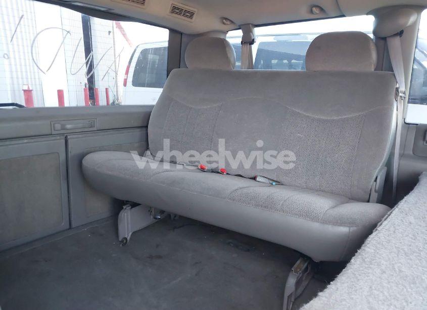 Photo 12 of 2004 Chevrolet Astro (VIN 1GNEL19X74B125338)