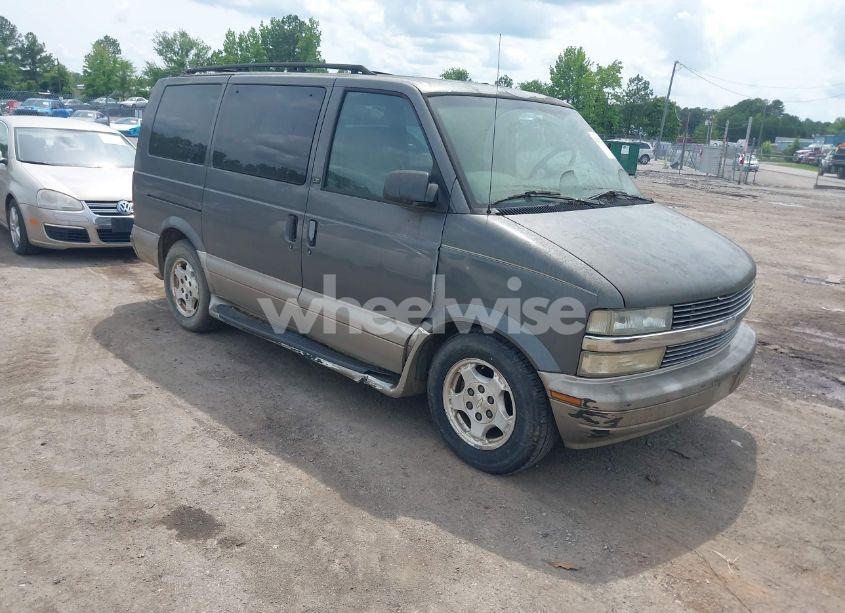 2004 Chevrolet Astro (VIN 1GNEL19XX4B108761) main photo