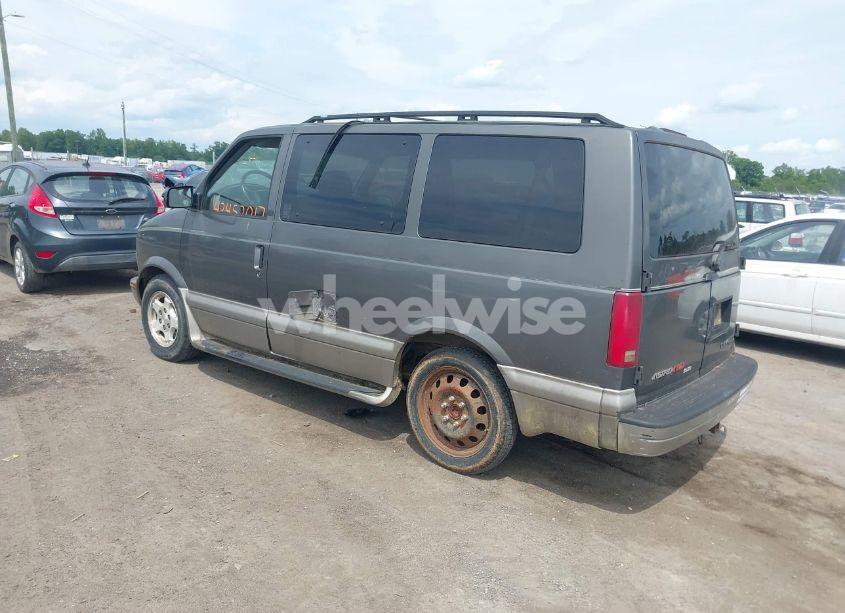 Photo 3 of 2004 Chevrolet Astro (VIN 1GNEL19XX4B108761)