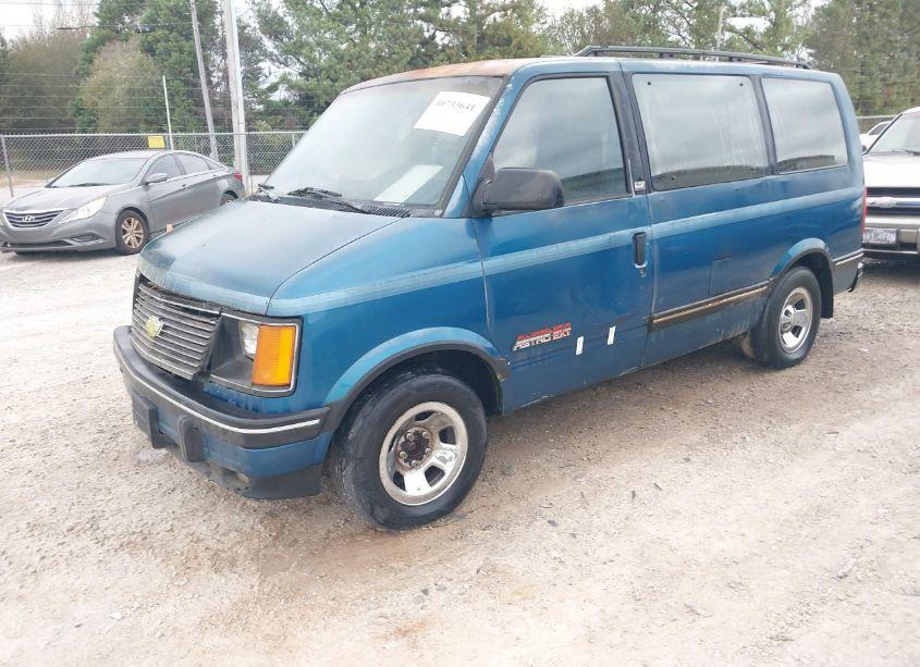 Photo 2 of 1991 Chevrolet Astro (VIN 1GNEL19Z4MB199740)
