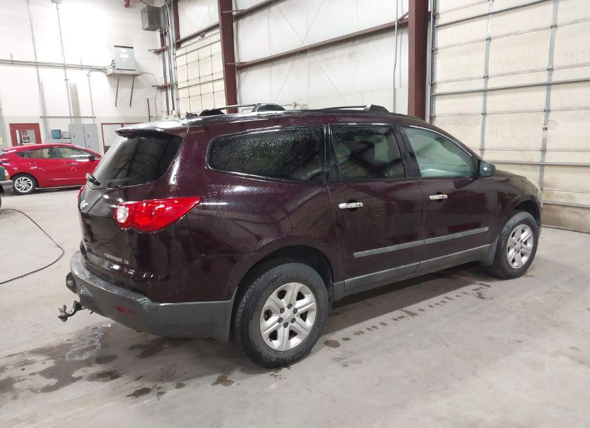 Photo 4 of 2009 Chevrolet Traverse LS (VIN 1GNER13D49S158494)
