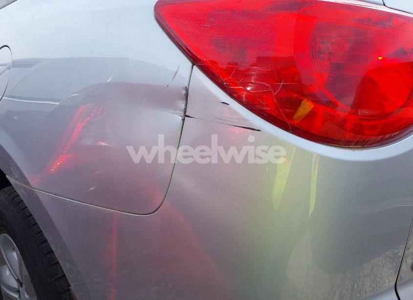 Photo 14 of 2009 Chevrolet Traverse LS (VIN 1GNER13D49S176218)