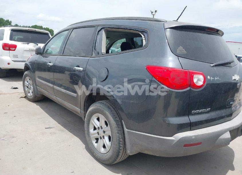 Photo 3 of 2009 Chevrolet Traverse LS (VIN 1GNER13D49S179099)