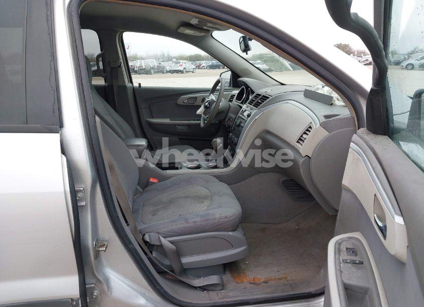 Photo 5 of 2009 Chevrolet Traverse LS (VIN 1GNER13D69S110463)