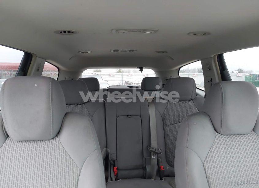 Photo 8 of 2009 Chevrolet Traverse LS (VIN 1GNER13D69S110463)