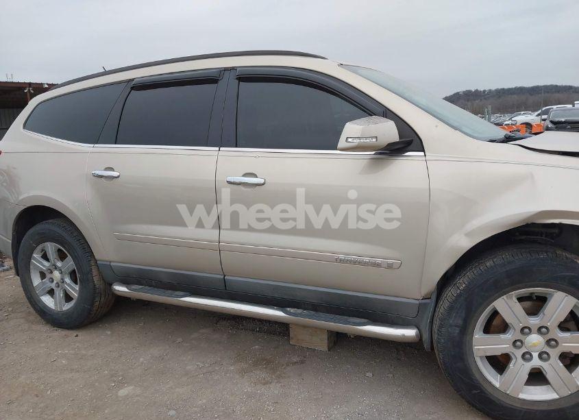 Photo 14 of 2009 Chevrolet Traverse LT (VIN 1GNER23D09S152939)