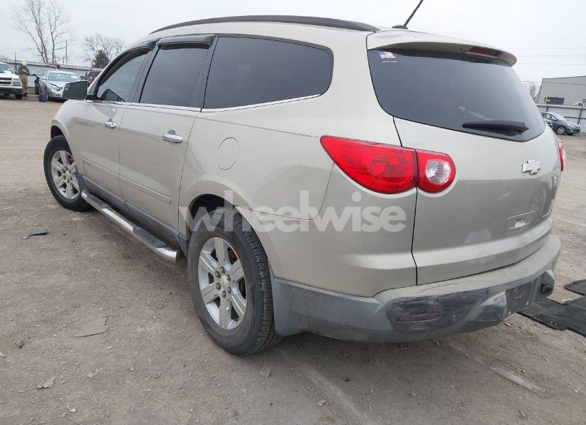 Photo 3 of 2009 Chevrolet Traverse LT (VIN 1GNER23D09S152939)