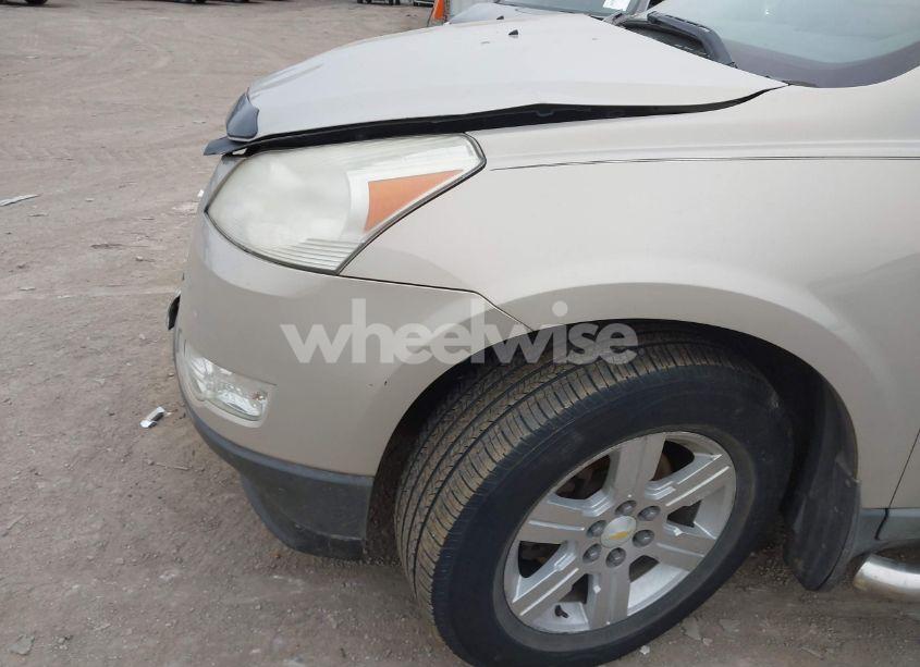 Photo 6 of 2009 Chevrolet Traverse LT (VIN 1GNER23D09S152939)